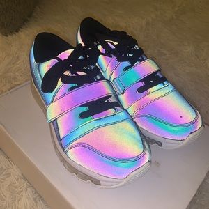 Y.R.U. Aiire Reflective Sneakers